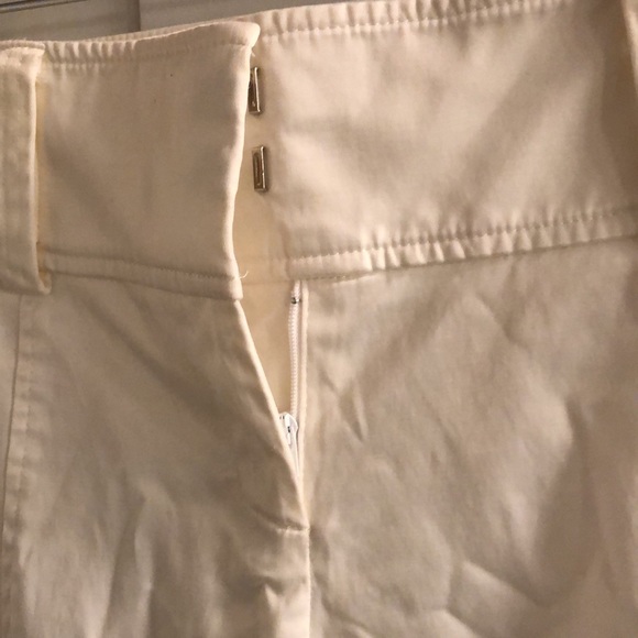 Women’s size 12 Cache shorts - Picture 2 of 5